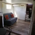 Båthotell Sejour Atypique Et Insolite Sur Notre Peniche La Coradine Avec Grand Aigues-Mortes