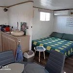 Sejour Atypique Et Insolite Sur Notre Peniche La Coradine Avec Grand Botel Aigues-Mortes